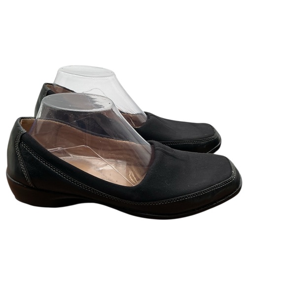 Naturalizer Black Square-Toe Loafers - Picture 4 of 6
